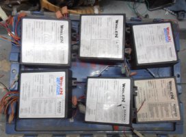 Mixed Whelen 6 Outlet Strobe.JPG